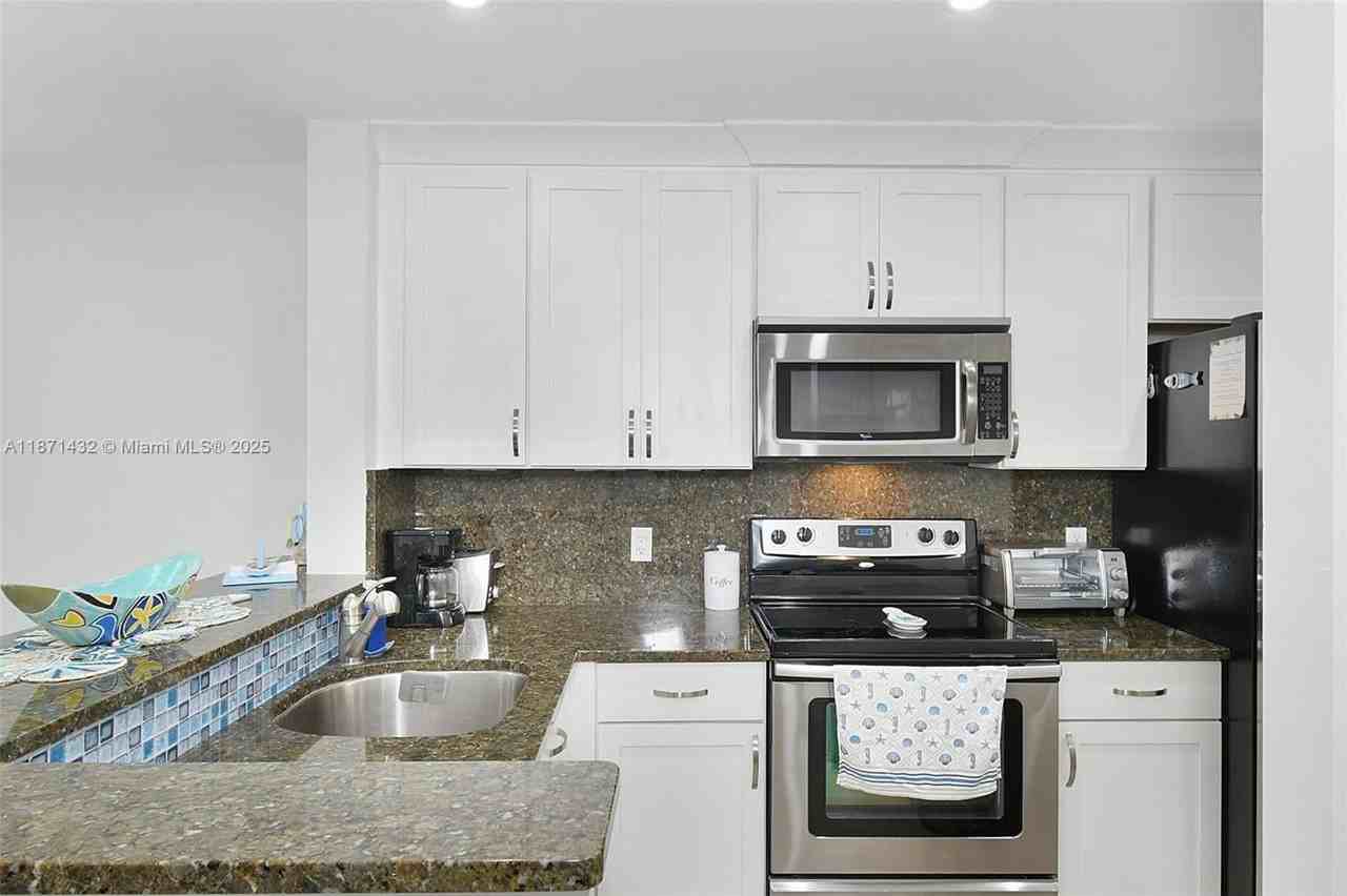 9421 S Ocean Dr #90 - Photo 7 of 49