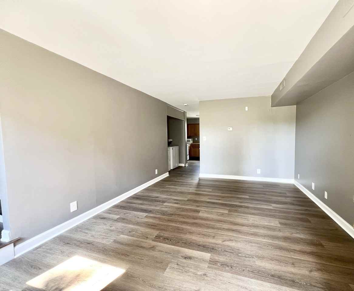 1539 R West Kentucky Street - Photo 2 of 14