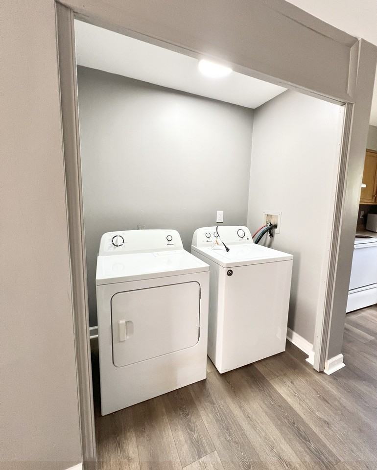 1539 R West Kentucky Street - Photo 3 of 14