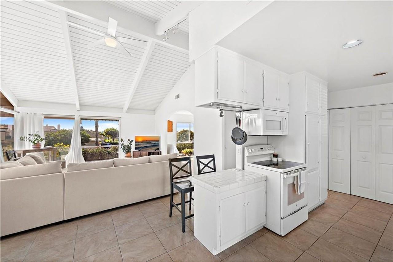 308 Camino San Clemente - Photo 4 of 28