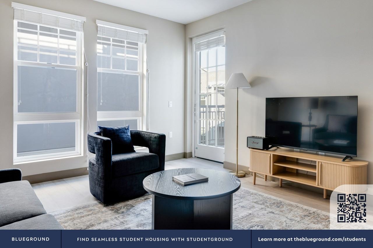 920 Bayswater Avenue - Photo 7 of 50