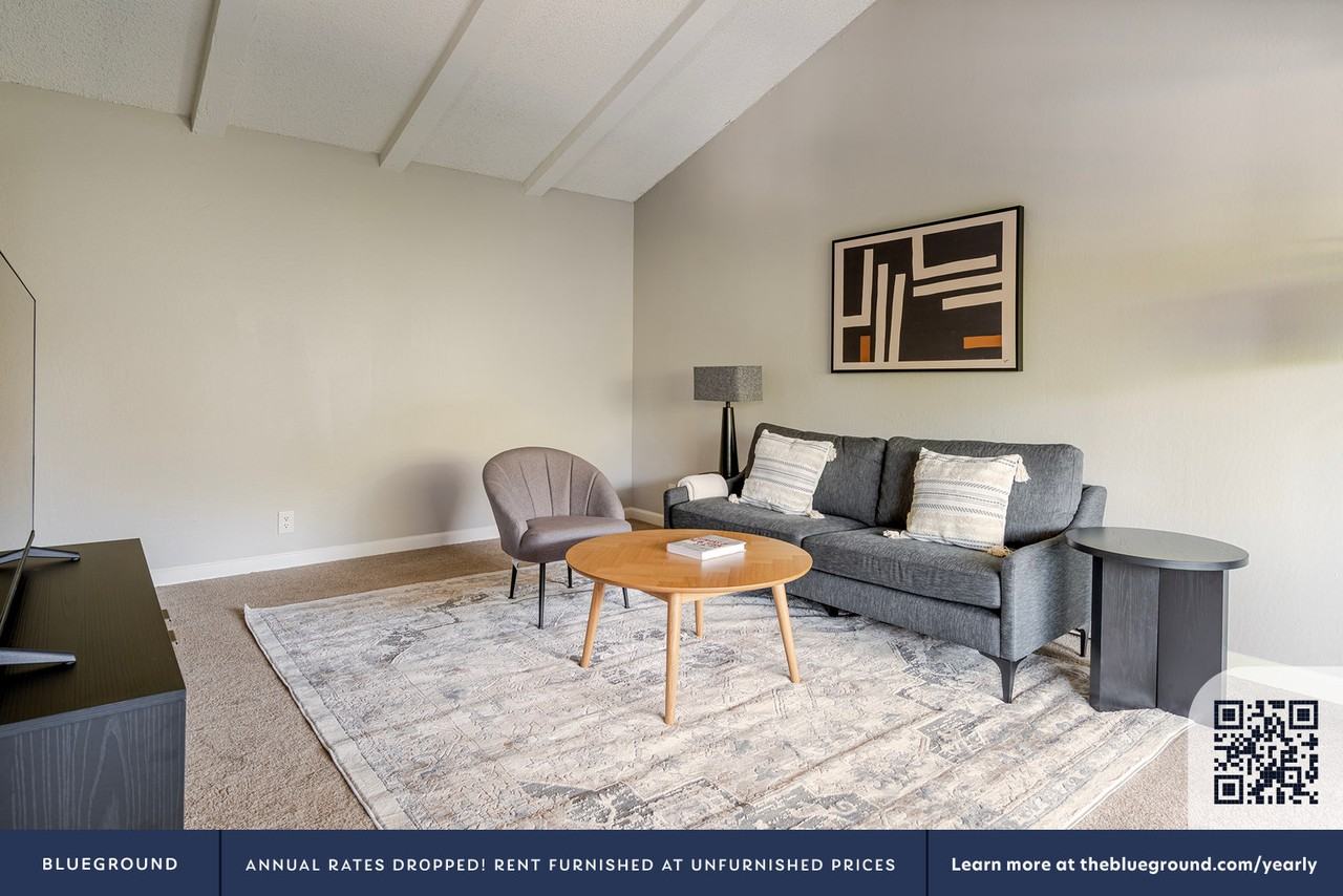 202 Calvert Dr #1949 - Photo 4 of 32