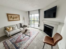 1071 Clayton Ln - Photo 1 of 1