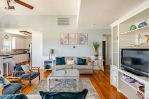 featured image of 814 Helen Blvd