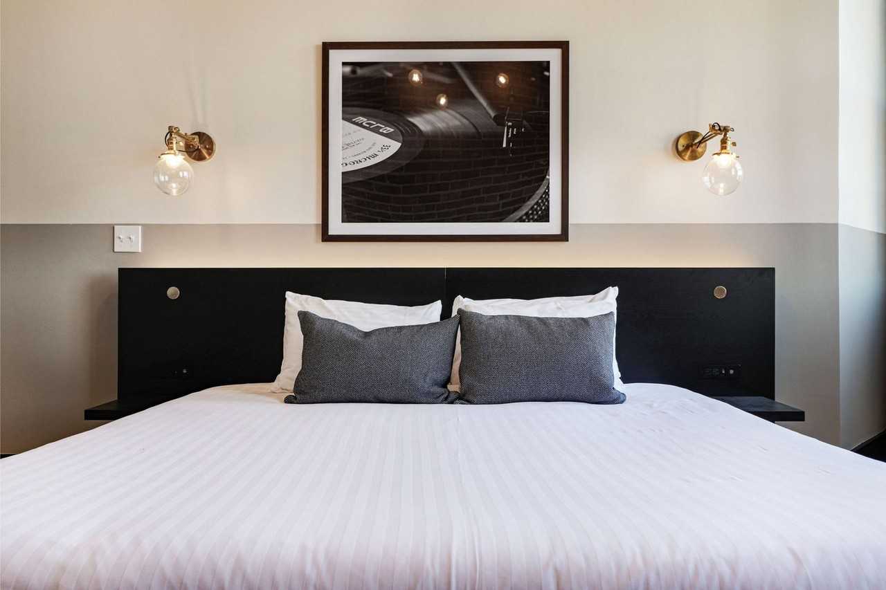 1148 S Peters St #1372313P - Photo 7 of 35