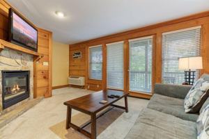 featured image of 741 Golf View Blvd