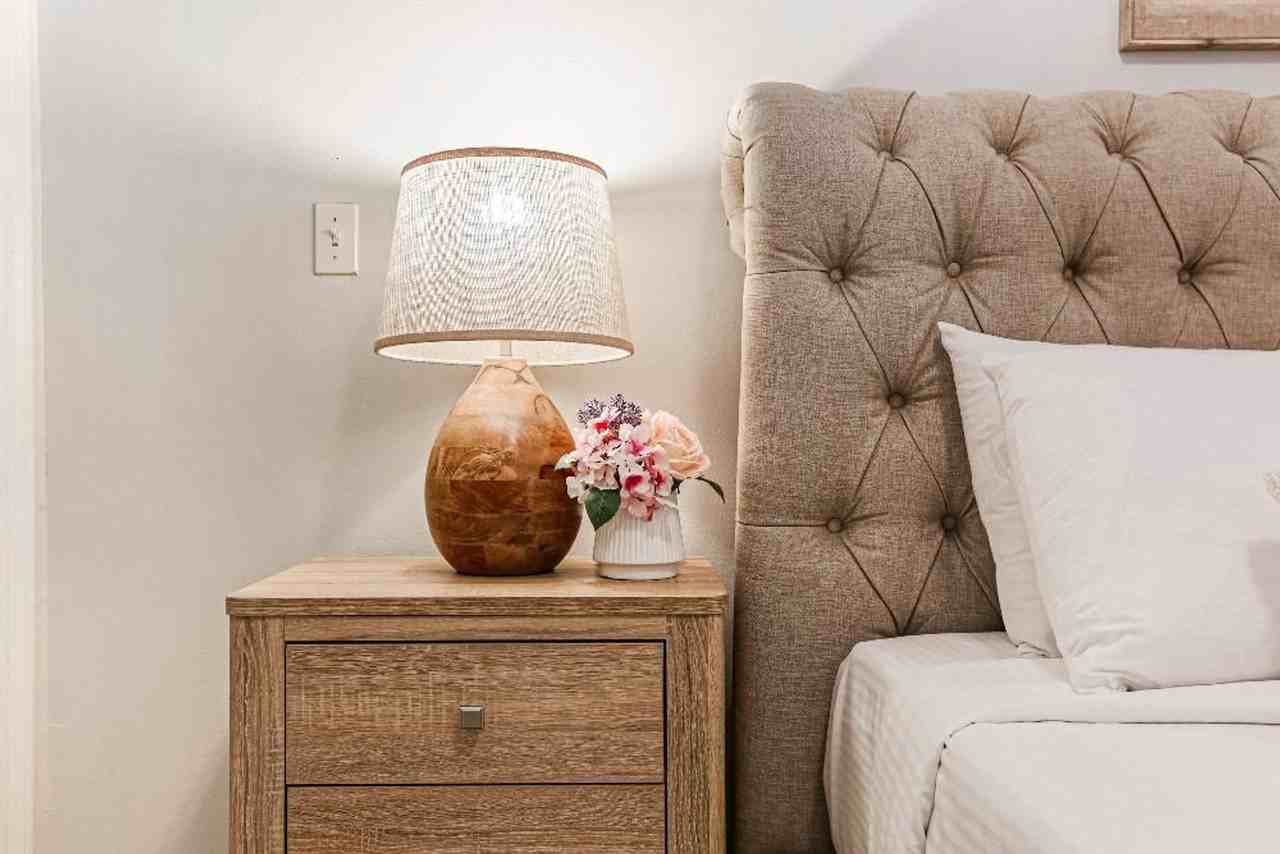 1208 Carondelet Street - Photo 6 of 48