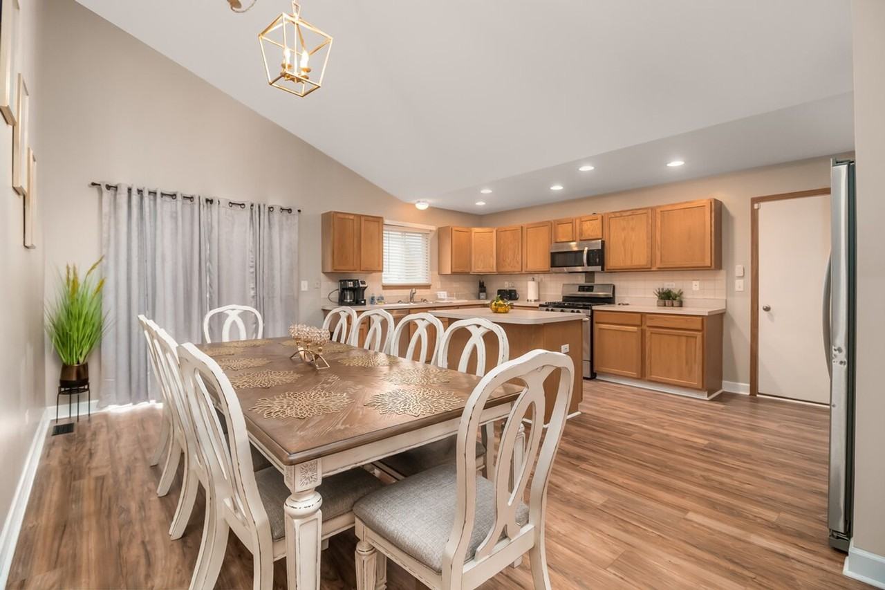 2607 Oak Ridge Lane #1285100P - Photo 3 of 29