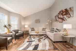 2607 Oak Ridge Ln - Photo 1 of 1