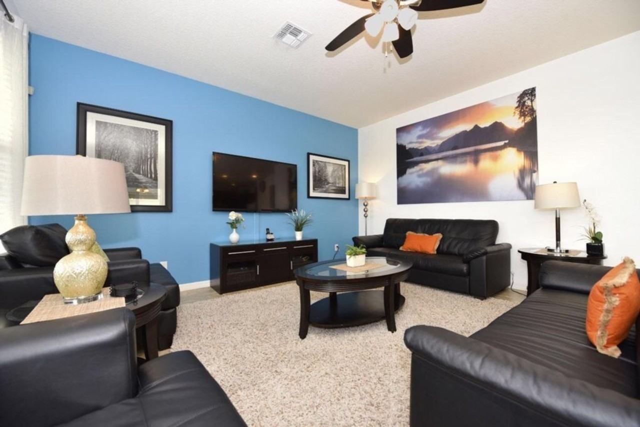 1299 Yorkshire Ct #1285813P - Photo 2 of 41