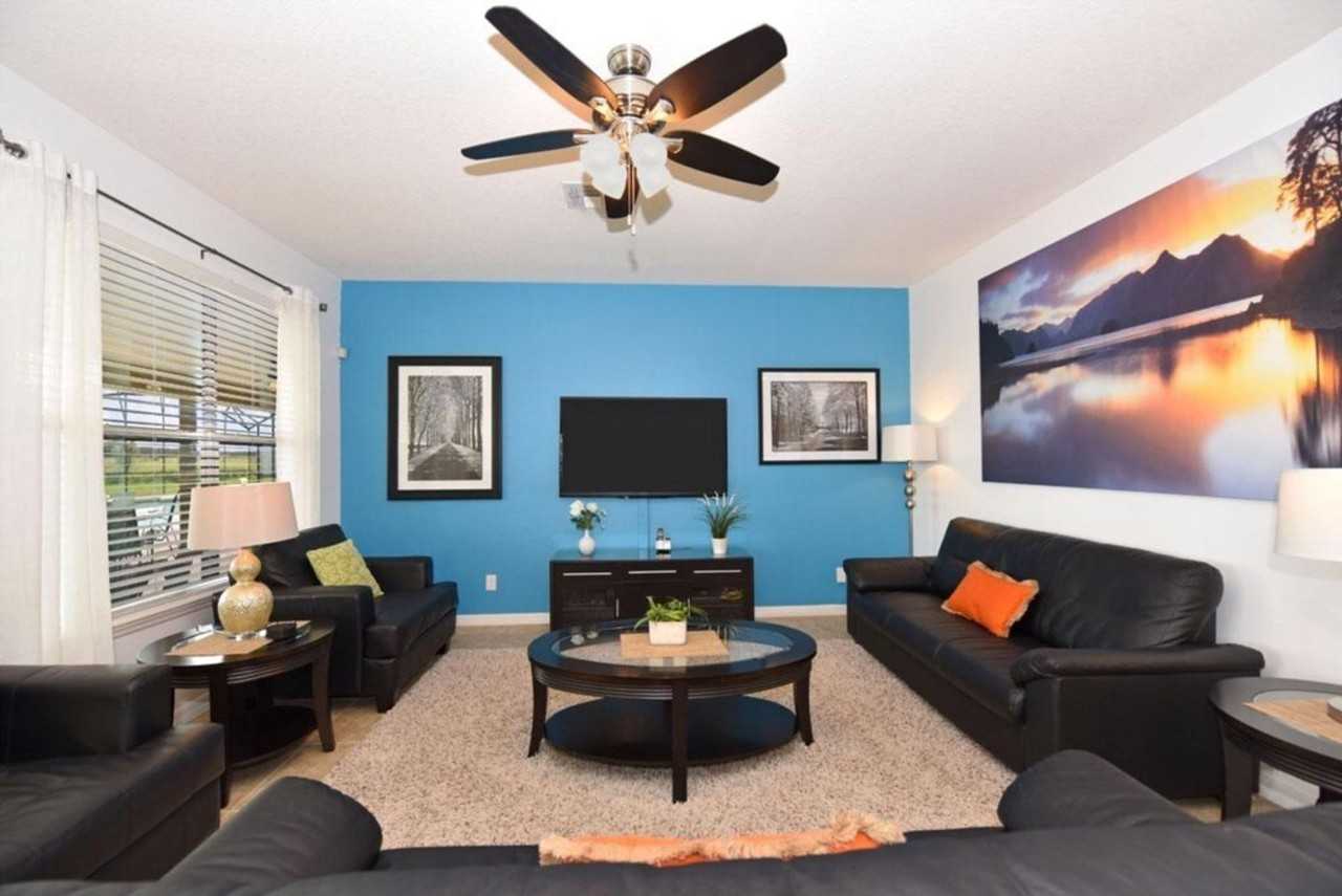 1299 Yorkshire Ct #1285813P - Photo 4 of 41