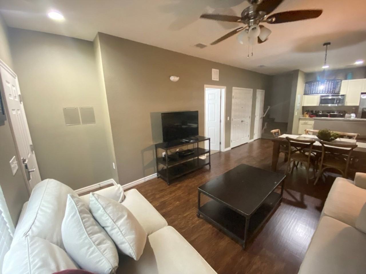 5372 Diplomat Ct #1285814P - Photo 3 of 33