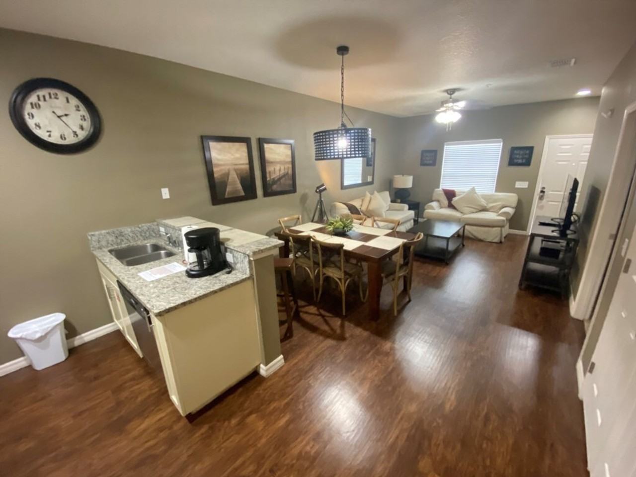 5372 Diplomat Ct #1285814P - Photo 5 of 33