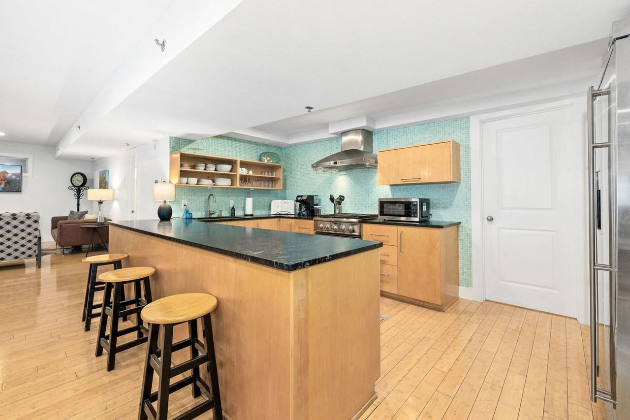 339 N West Ave #1289057P - Photo 6 of 24