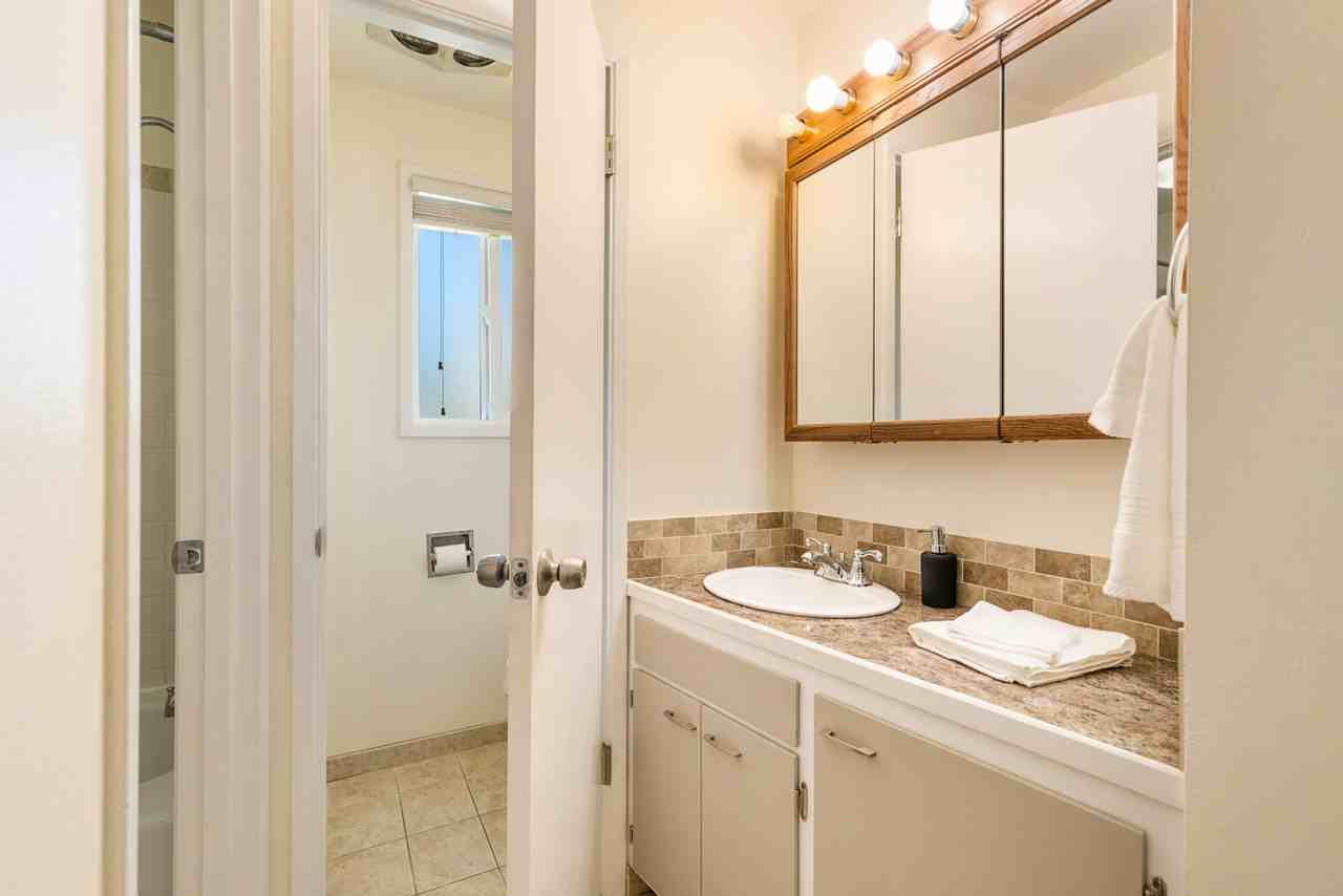 15706 Ash Way #1289576P - Photo 7 of 23