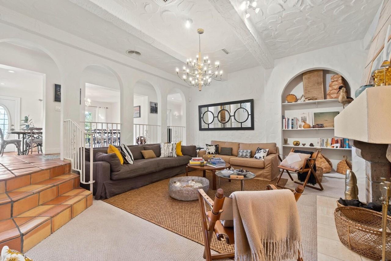 3399 70th Ln N #1290302P - Photo 3 of 50