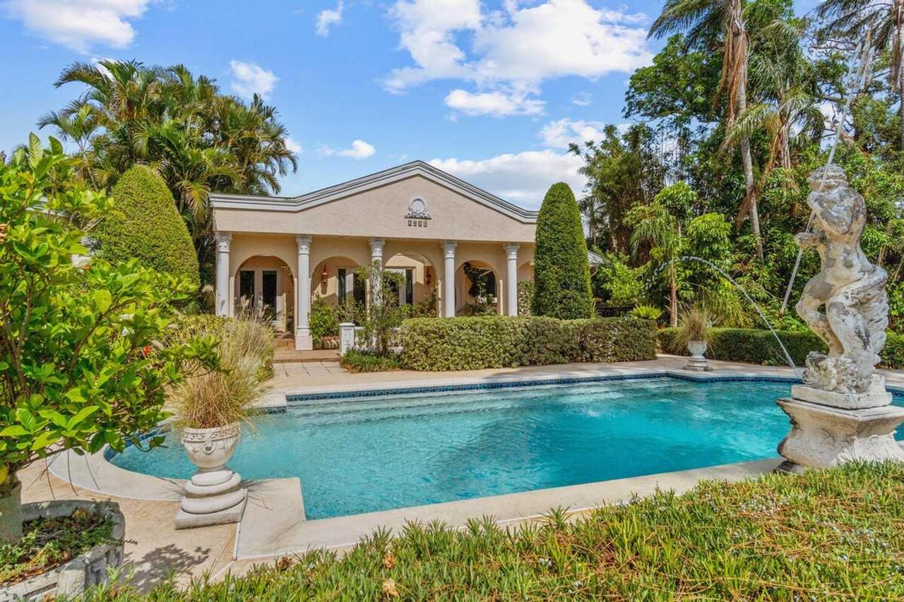 3399 70th Ln N #1290302P - Photo 5 of 50