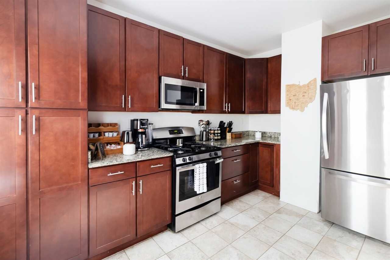 1444 E 108th St #1290665P - Photo 5 of 37