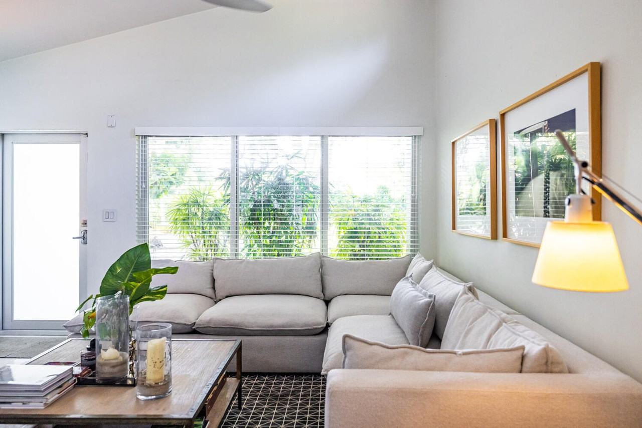 420 Ne 87th St #1290879P - Photo 6 of 36