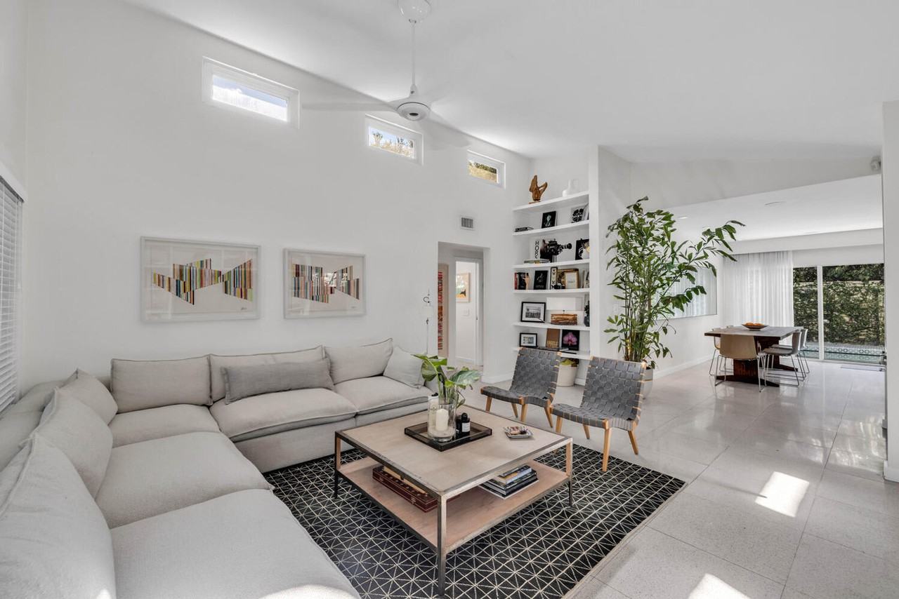 420 Ne 87th St #1290879P - Photo 7 of 36