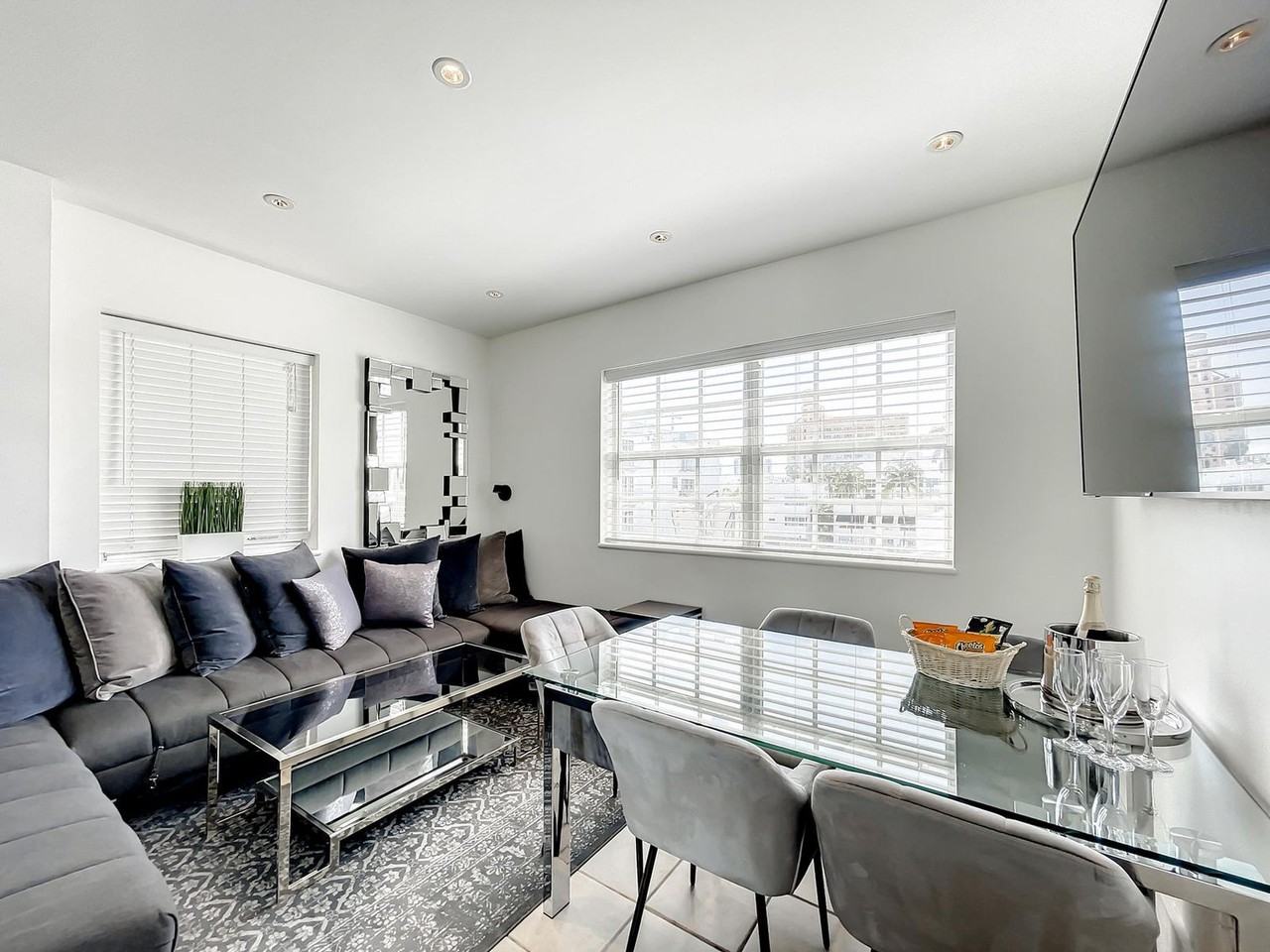 825 825 Jimmy Buffett Memorial Highway #1291333P - Photo 2 of 24