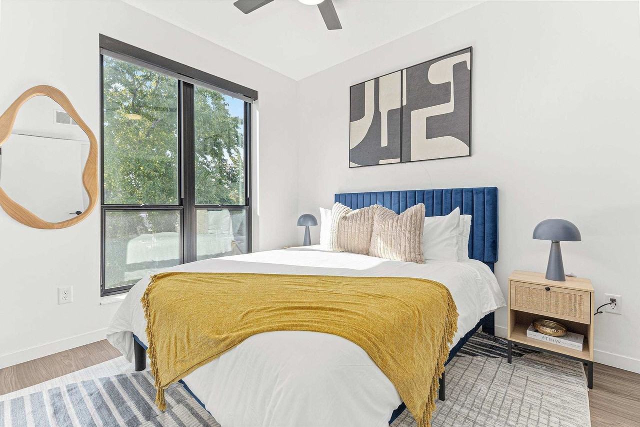 334 2nd St Ne #1292418P - Photo 5 of 34