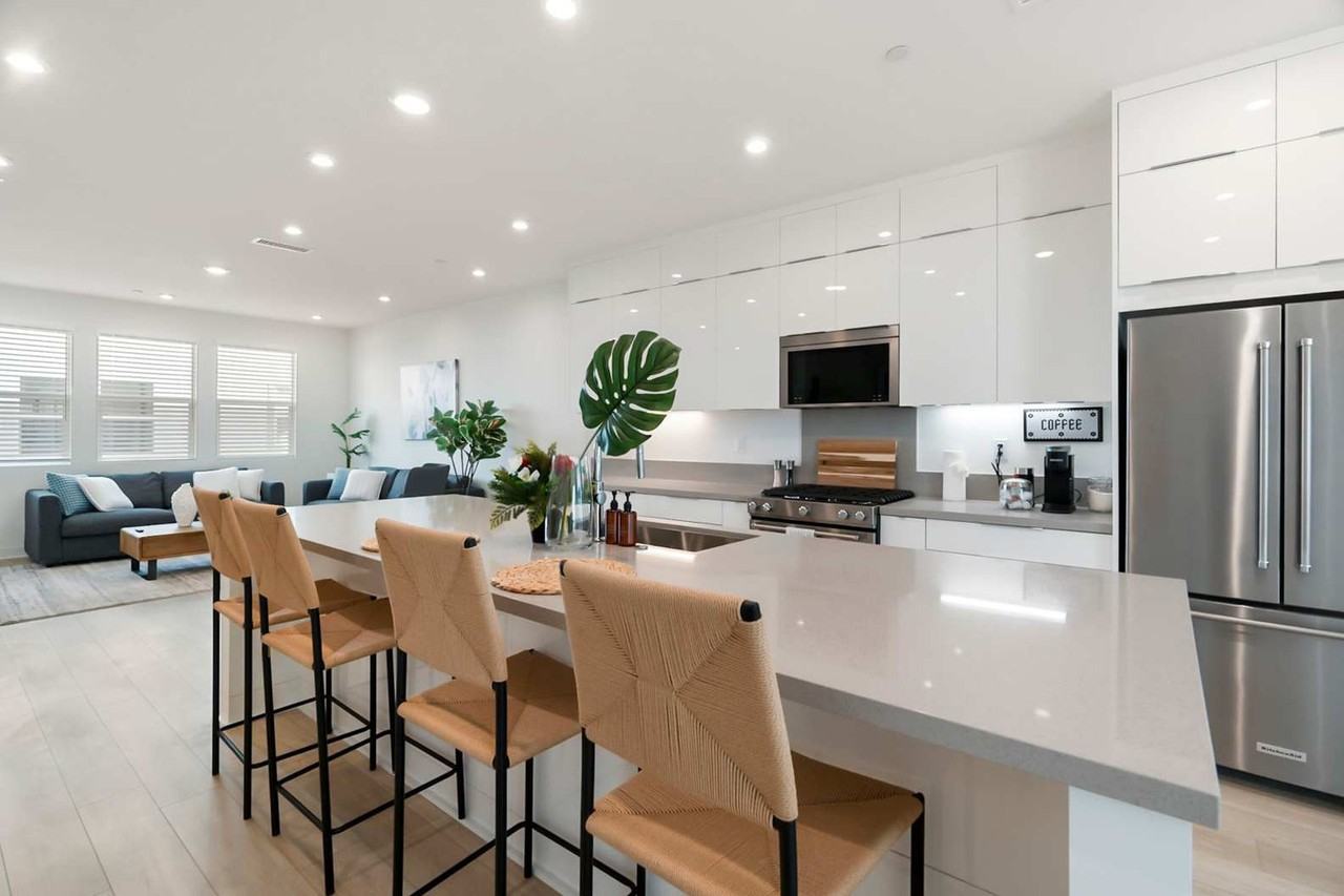 2717 Everly Dr #1292589P - Photo 2 of 31