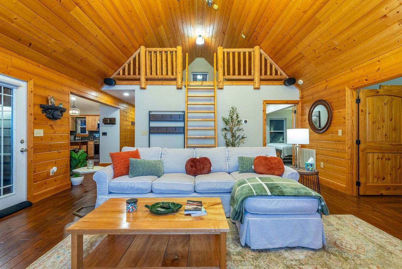 629 Cherry Hill Dr #1292596P - Photo 2 of 49