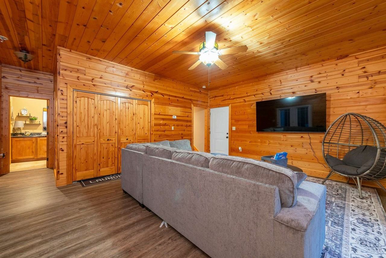 629 Cherry Hill Dr #1292596P - Photo 6 of 49