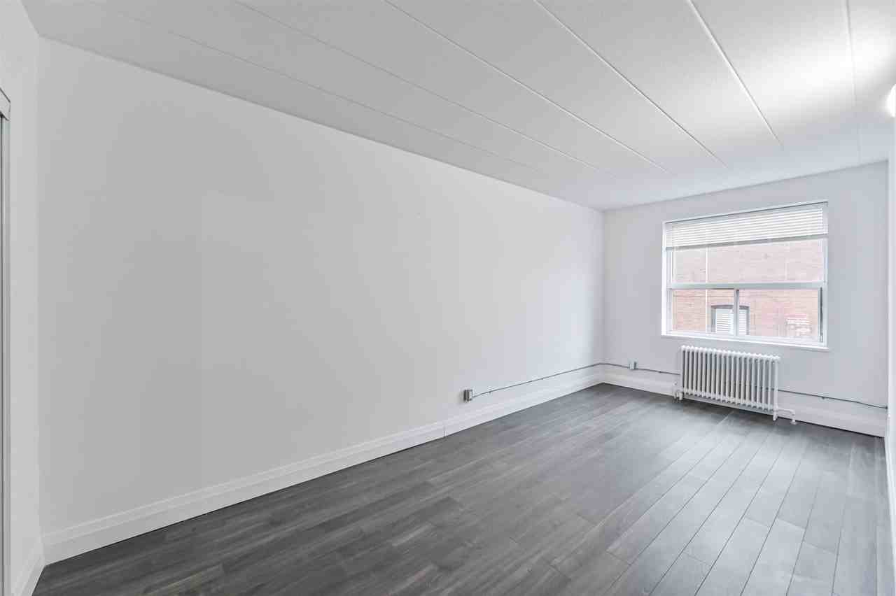 325 Sammon Avenue #201 - Photo 5 of 13