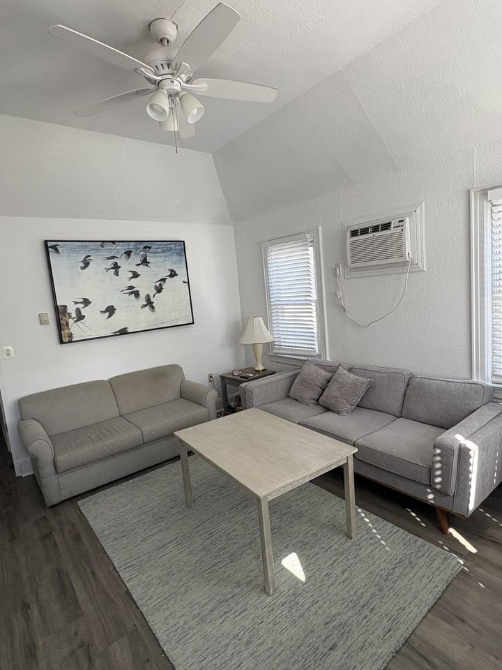 39 Oswego Ave - Photo 3 of 22