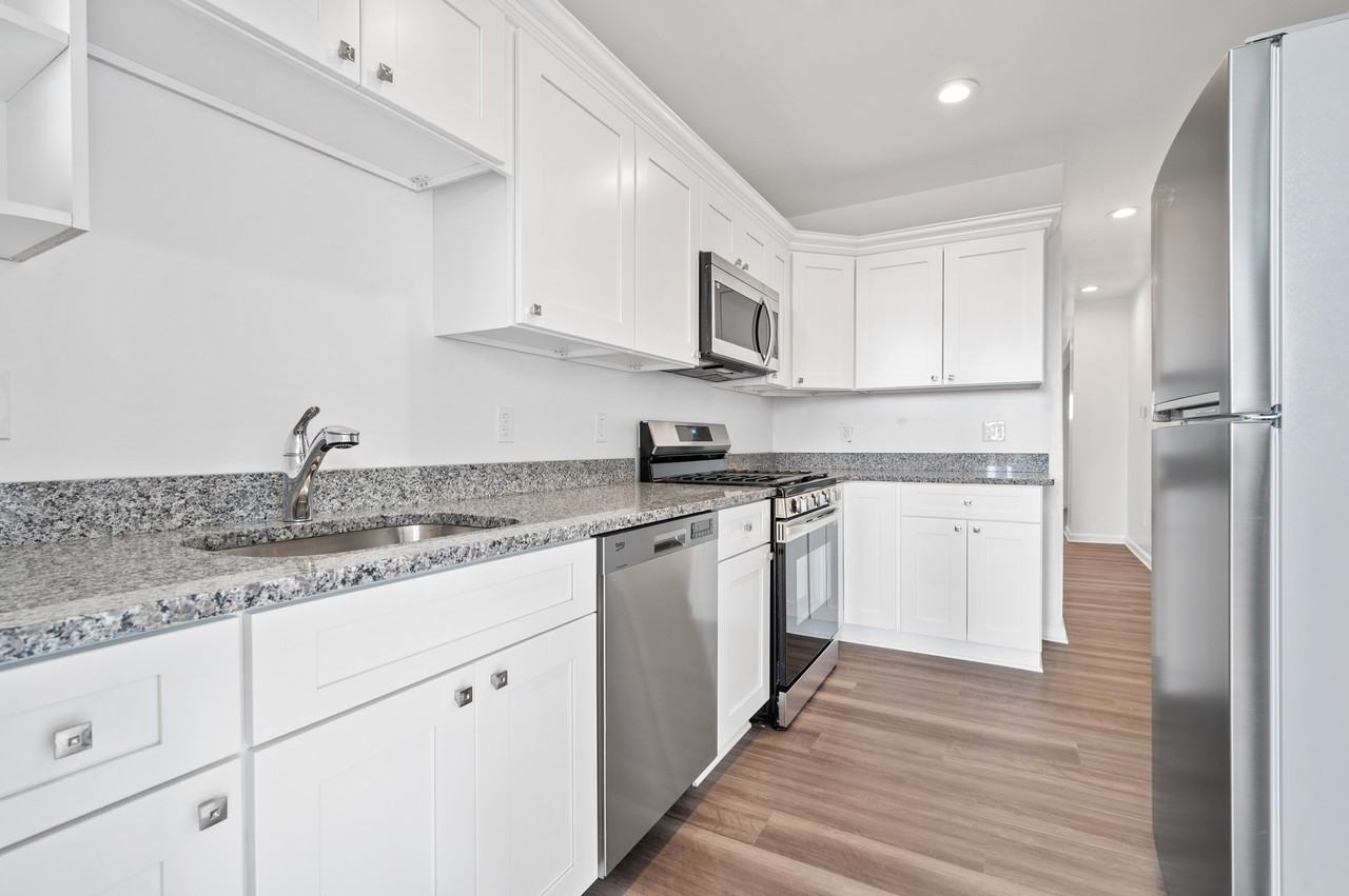 477 Norton St #1 - Photo 5 of 20