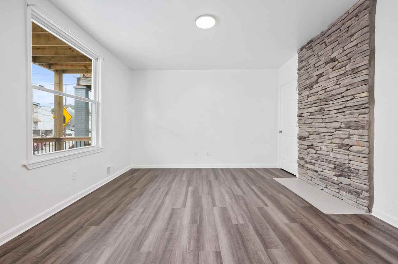 477 Norton St #1 - Photo 6 of 20