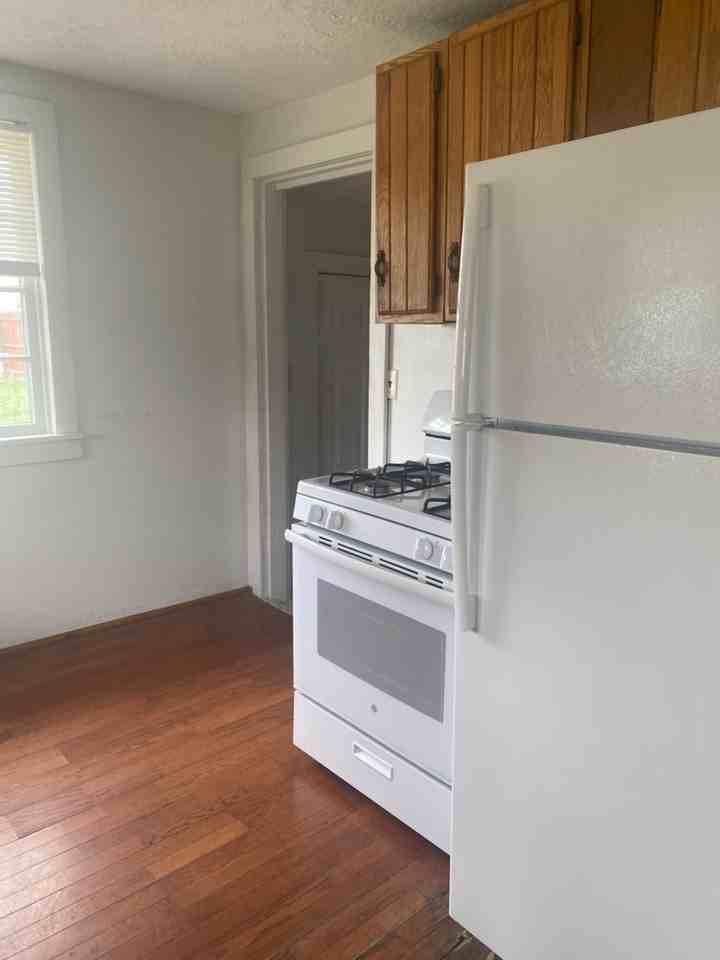 1907 N Lafountain St - Photo 2 of 13