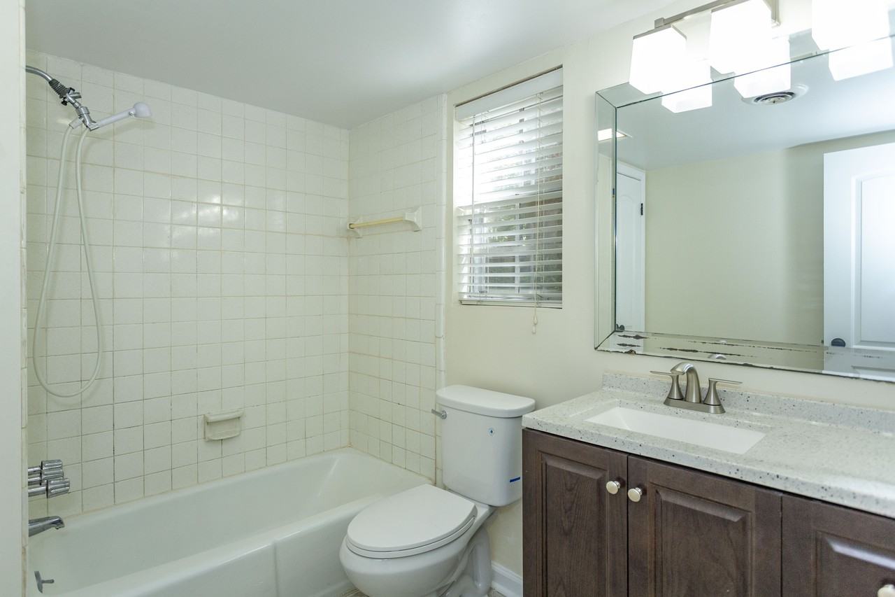 2053 2053 #2053B - Photo 2 of 22