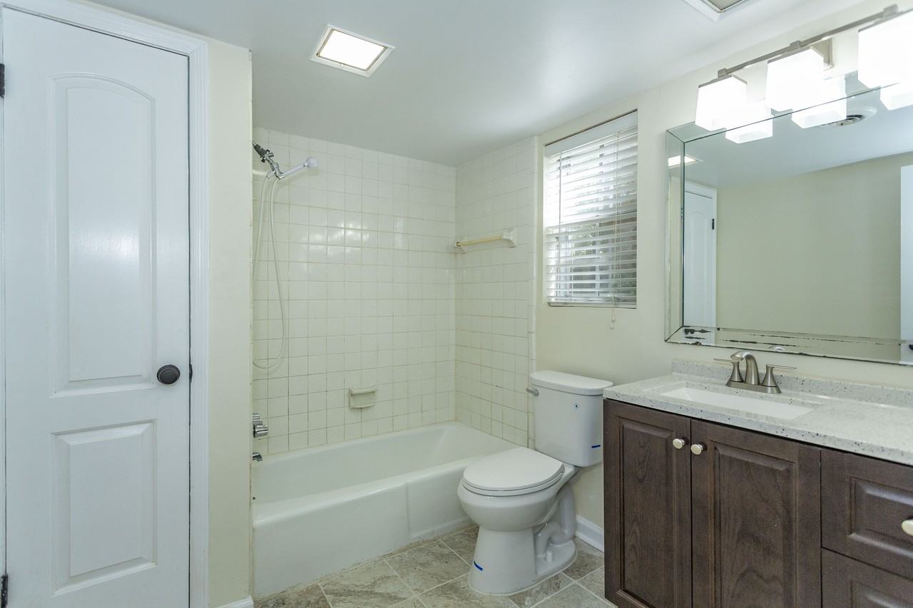 2053 2053 #2053B - Photo 6 of 22