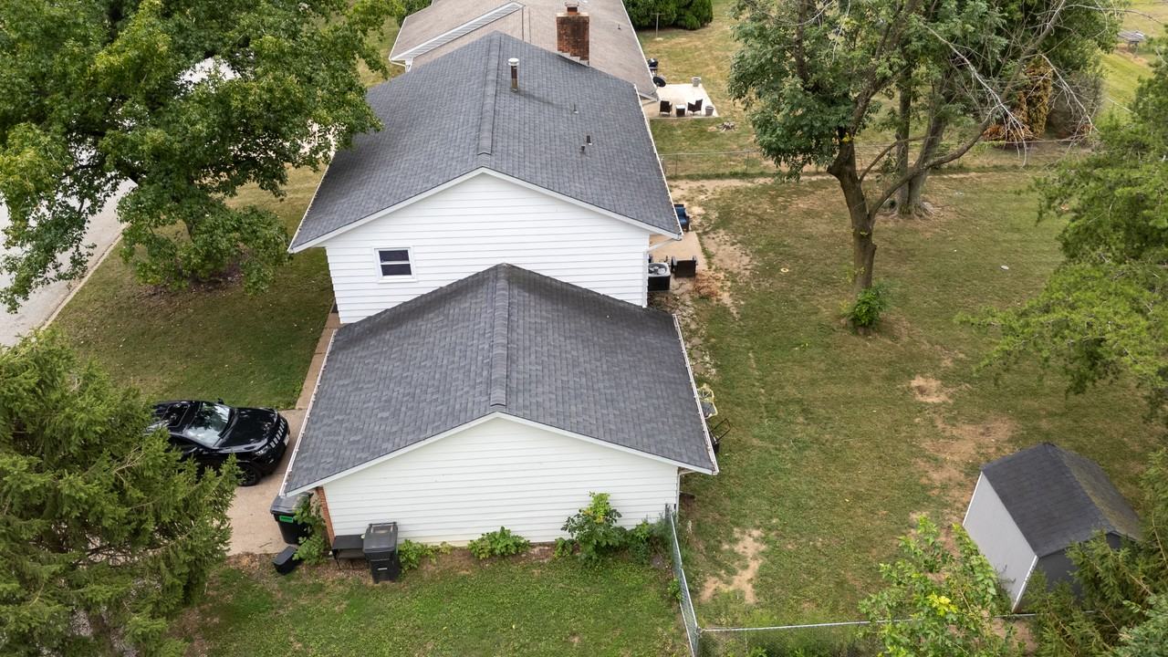 365 Breckenridge Dr - Photo 3 of 41