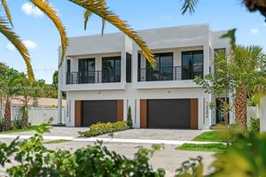 featured image of 1320 Ne 16th Ave ##A