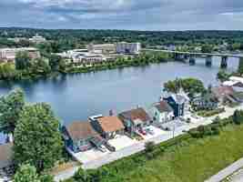 featured image of 1343 Waters Edge Dr