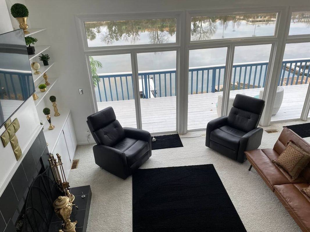 1343 Waters Edge Dr - Photo 3 of 21