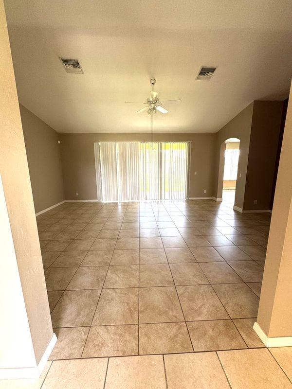 286 Justene Cir - Photo 6 of 18