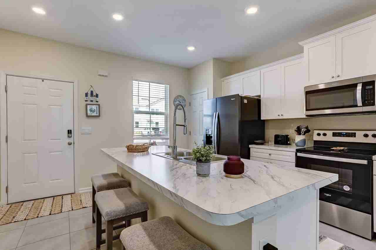 94 Red House Cir #1 - Photo 2 of 50