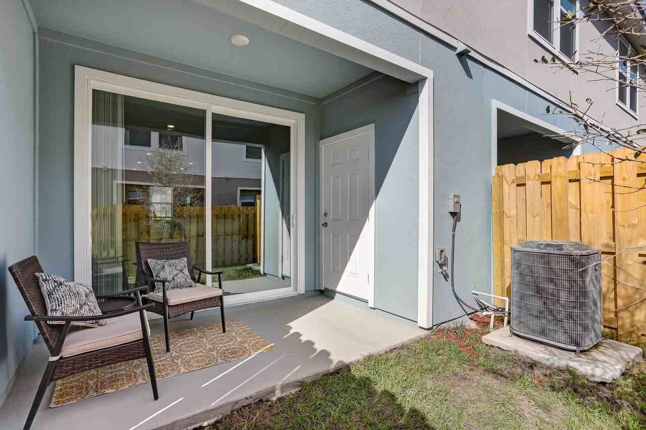 94 Red House Cir #1 - Photo 6 of 50