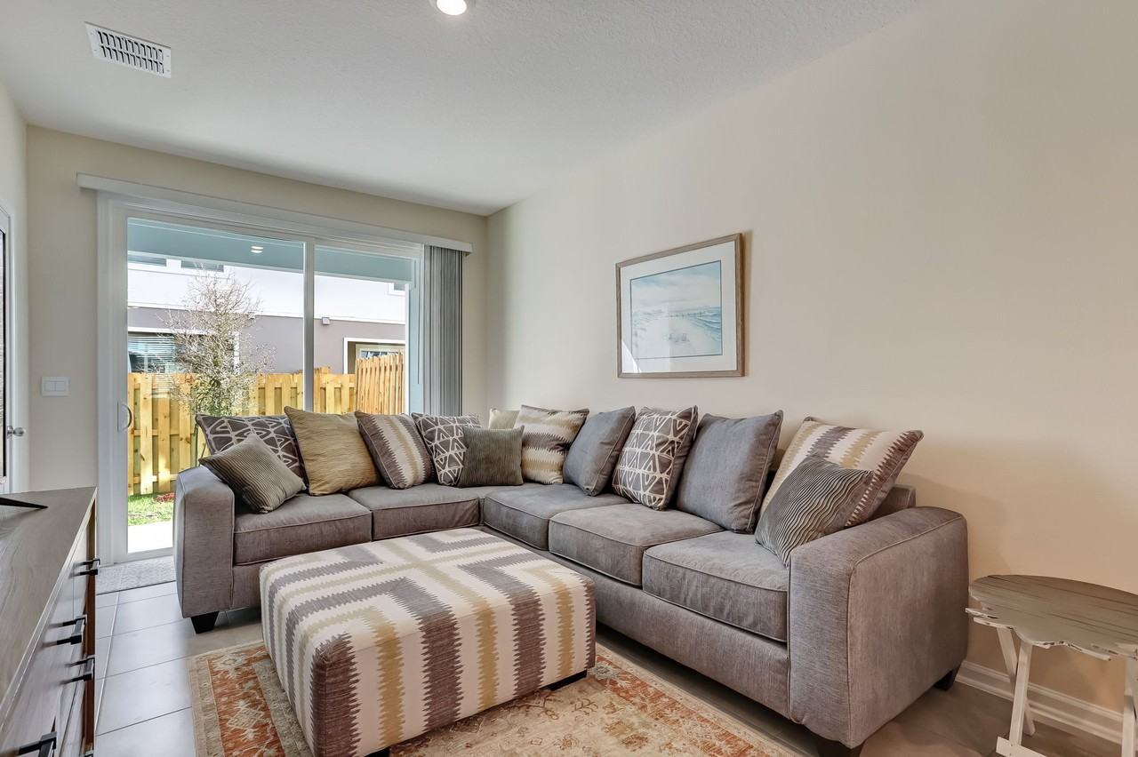 94 Red House Cir #1 - Photo 4 of 50