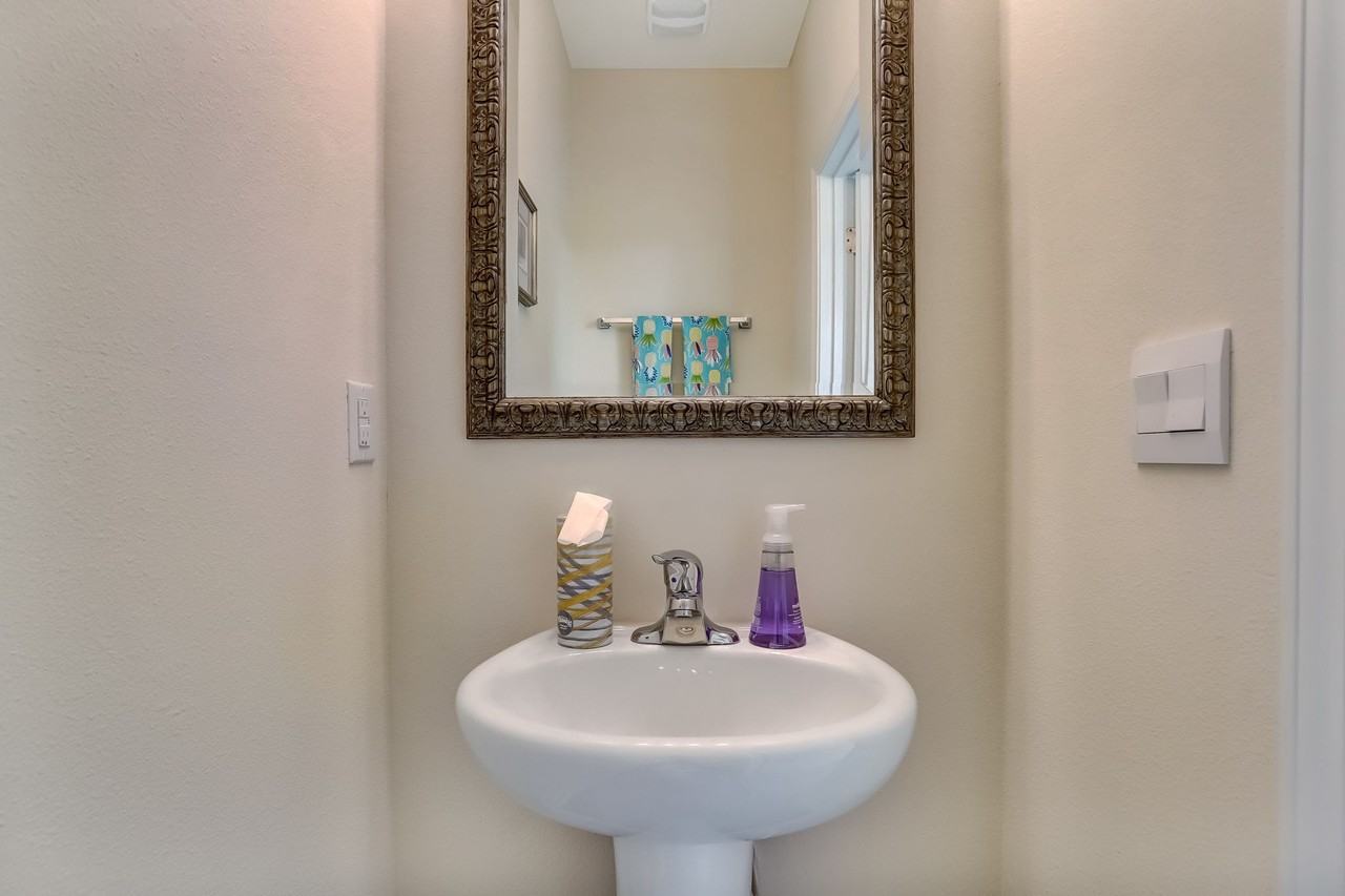 94 Red House Cir #1 - Photo 3 of 50