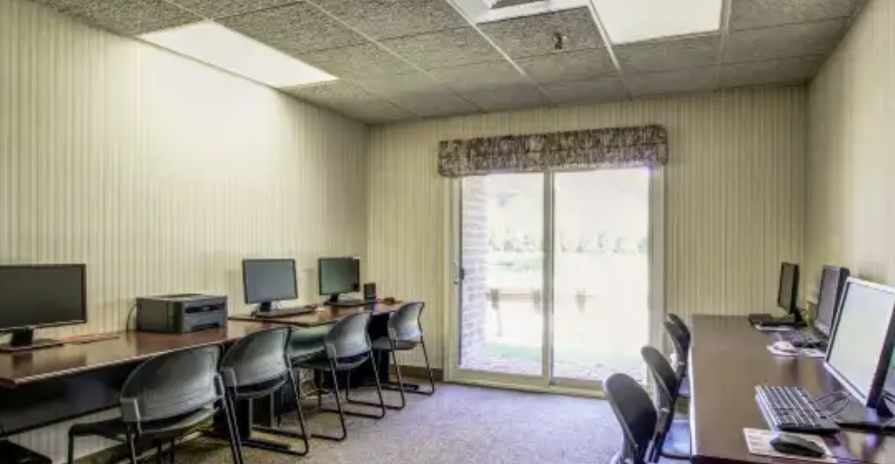 Hazelcrest Place - Photo 6 of 84