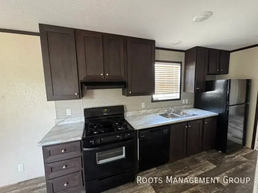 H18 Trailerville Ct #H18 - Photo 2 of 15