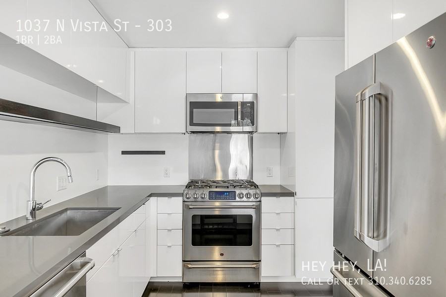 1037 North Vista Street #303