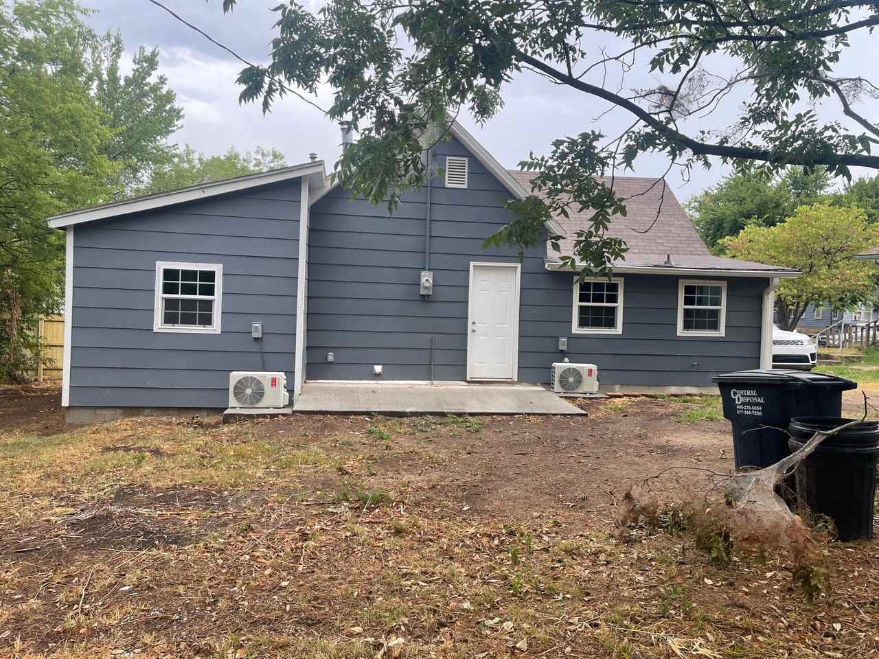 1209 E Whittaker St #NA - Photo 3 of 12