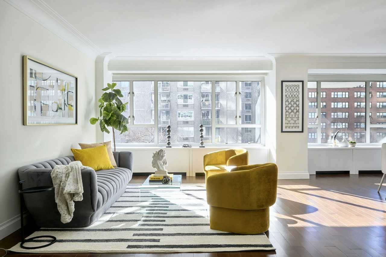 200 E 66th St #D603 - Photo 2 of 9